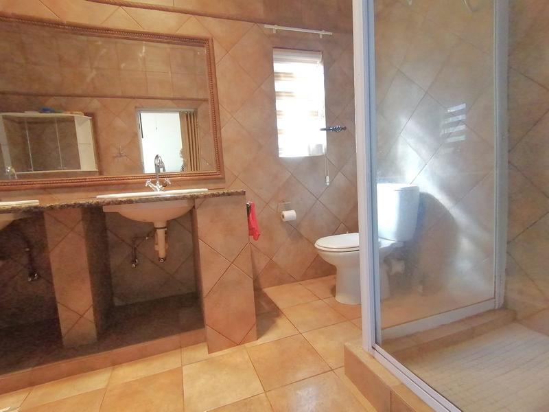 4 Bedroom Property for Sale in Ifafi North West
